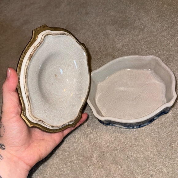 Vintage decorative dish - Picture 3 of 9